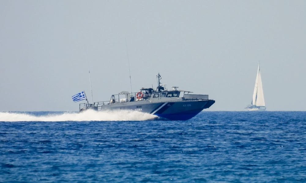 Συναγερμός στο Λιμενικό: Bυθίστηκε φορτηγό πλοίο με 14 άτομα πλήρωμα ανοιχτά της Λέσβου